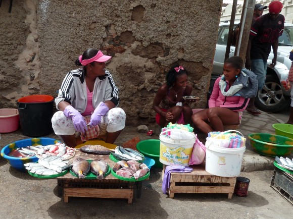 Dans les rues de Mindelo, Sao Vicente (Cap-Vert)