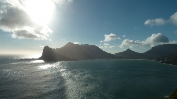 Le paysage à partir de Chapman's peak drive (péninsule du Cap, Afrique du Sud)