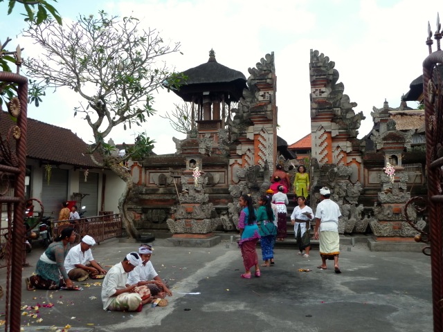 Un des temples d'Ubud, le jour de Kuningan