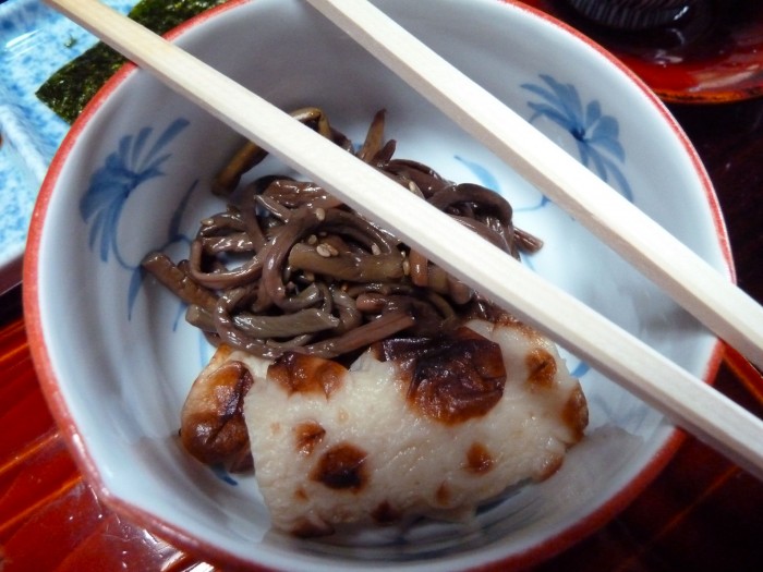 Petit-déjeuner, au ryokan à Takayama