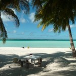 La plage devant la pension Auira.