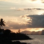 Coucher de soleil sur Mooréa depuis Papeete.